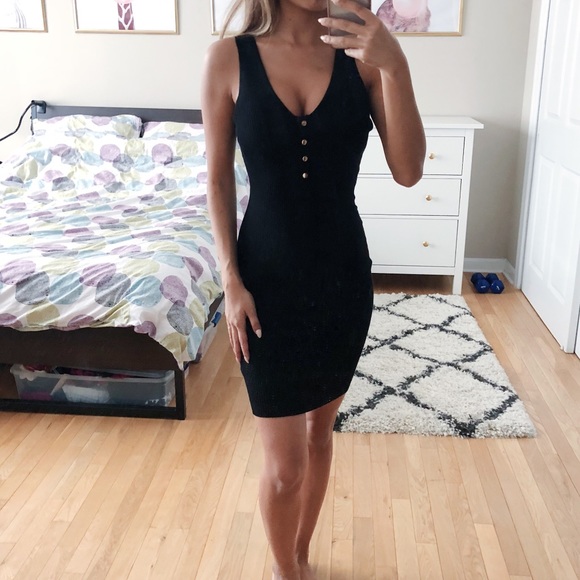 Black Ribbed Sleeveless Button Dress - Picture 2 of 4